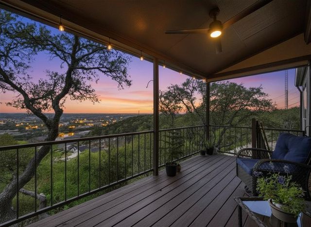 1044 Edinburgh, Kerrville, TX 78028