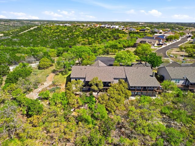 1044 Edinburgh, Kerrville, TX 78028