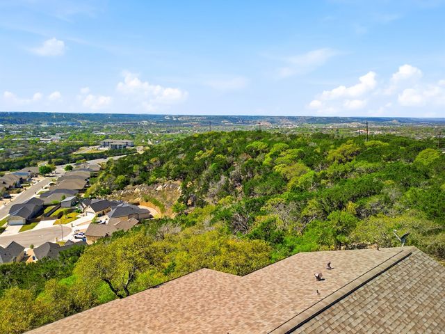 1044 Edinburgh, Kerrville, TX 78028