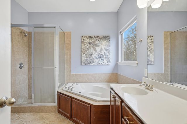 3903 DEERFOOT WAY, Columbia, MO 65203