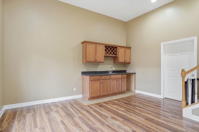 3903 DEERFOOT WAY, Columbia, MO 65203