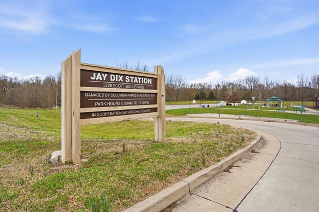 3903 DEERFOOT WAY, Columbia, MO 65203