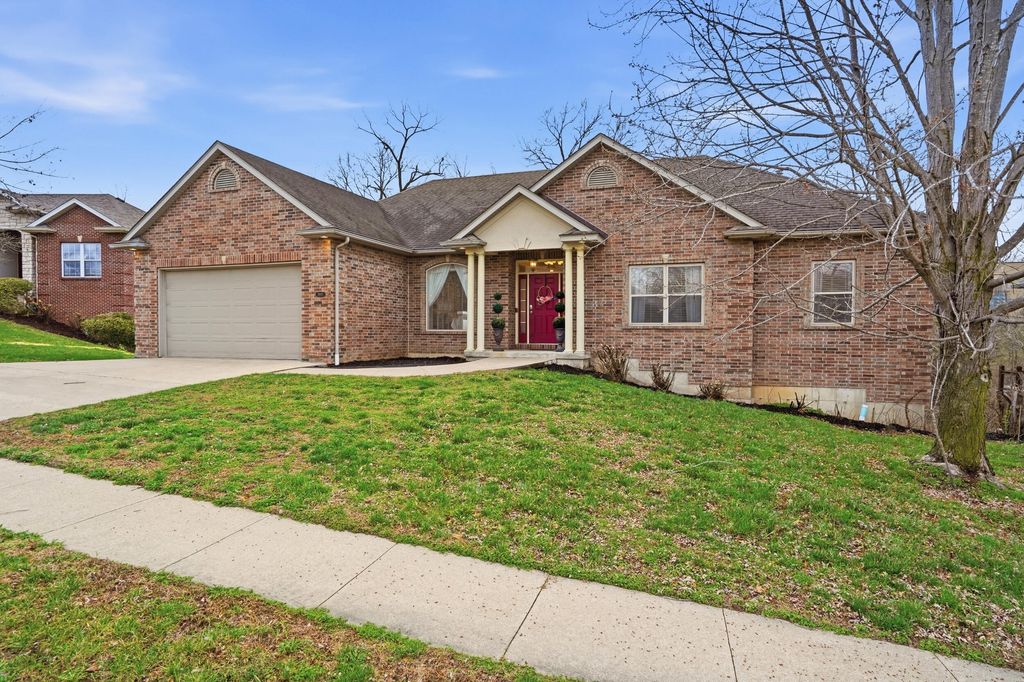 3903 DEERFOOT WAY, Columbia, MO 65203
