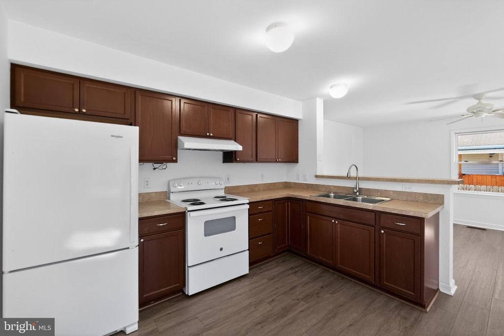 Image 15 of property listing at 13218 RIVERVAN AVE, Middle River, MD 21220