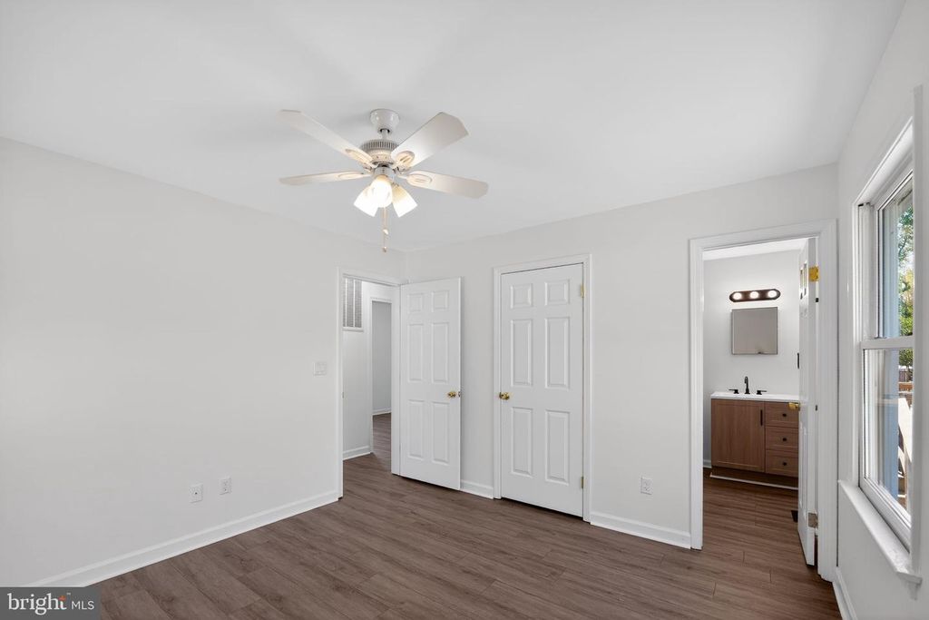 Image 16 of property listing at 13218 RIVERVAN AVE, Middle River, MD 21220