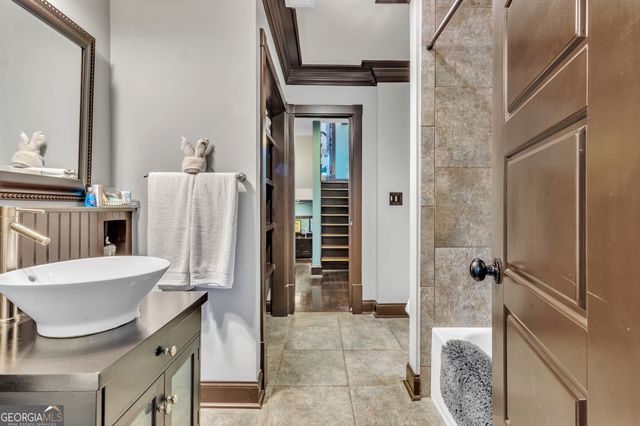 586 Auburn Avenue NE, Atlanta, GA 30312