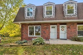 1900 Camden LANE, West Bend, WI 53090