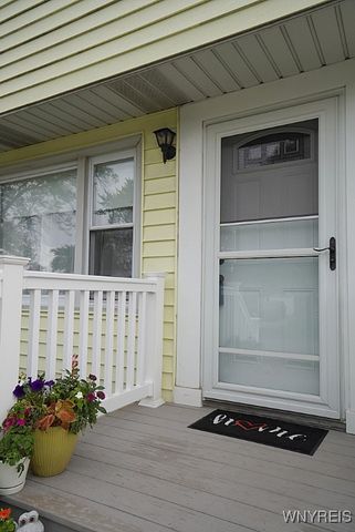 25 Bellinger Drive, Tonawanda, NY 14150