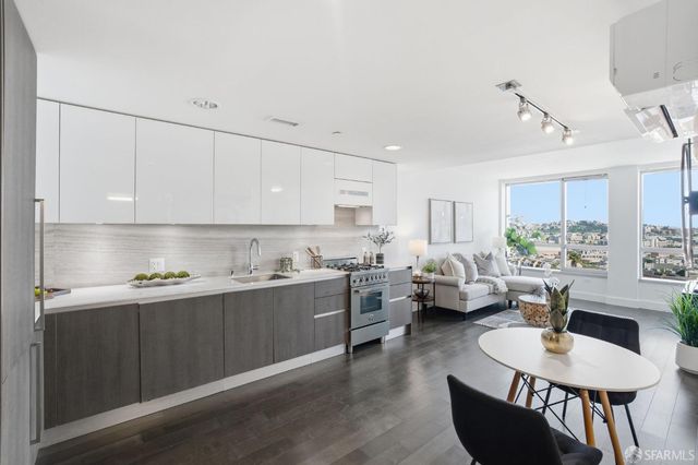 8 Buchanan Street 806, San Francisco, CA 94102