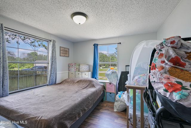171 Oyster Lane, Hubert, NC 28539
