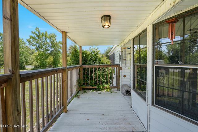 171 Oyster Lane, Hubert, NC 28539