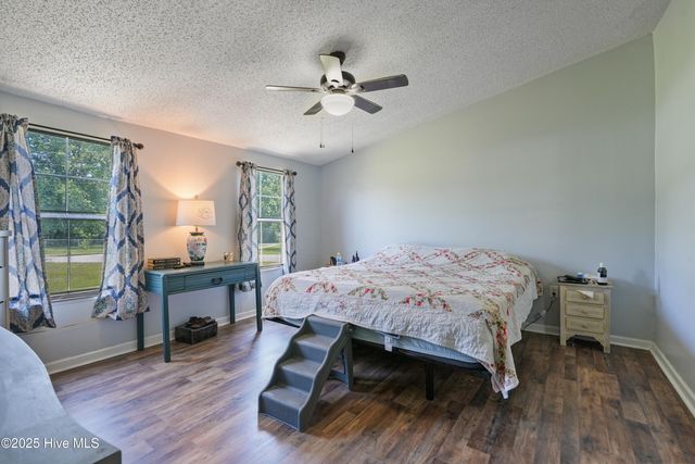 171 Oyster Lane, Hubert, NC 28539