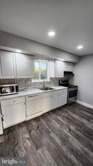 118 E MORELAND AVE #22, Hatboro, PA 19040