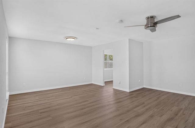 1915 Lavon Creek Lane, Arlington, TX 76006
