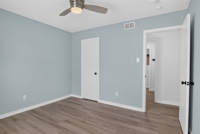 1915 Lavon Creek Lane, Arlington, TX 76006