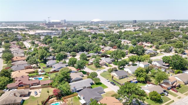 1915 Lavon Creek Lane, Arlington, TX 76006