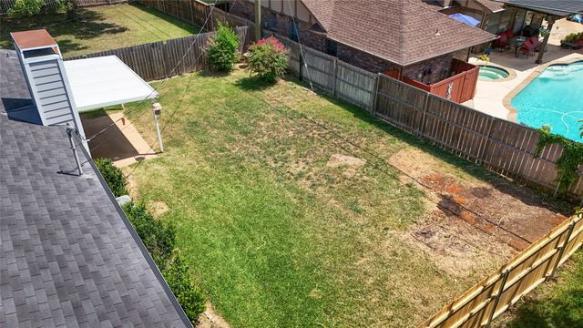 1915 Lavon Creek Lane, Arlington, TX 76006