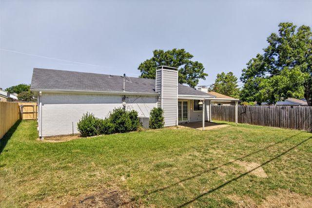 1915 Lavon Creek Lane, Arlington, TX 76006