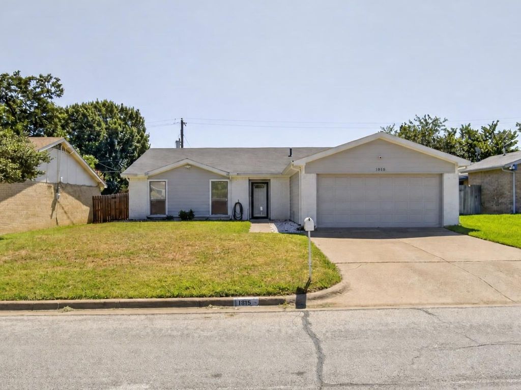 1915 Lavon Creek Lane, Arlington, TX 76006