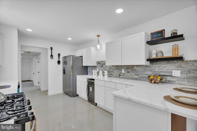 3 MORNINGSIDE DR, Millville, NJ 08332