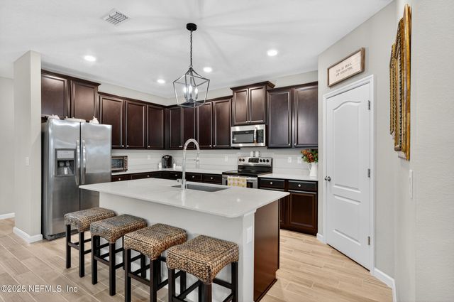 6626 LONGLEAF BRANCH Drive, Jacksonville, FL 32222