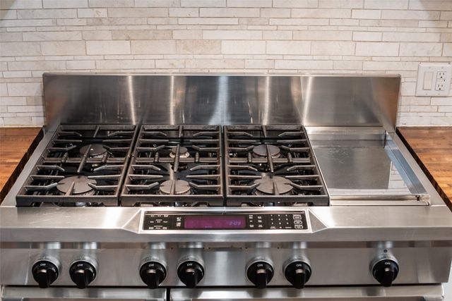 4006 Hollow Oak Drive, Euless, TX 76040