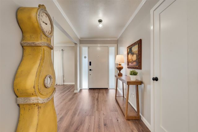 4006 Hollow Oak Drive, Euless, TX 76040