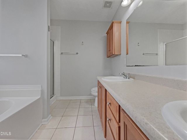 1451 Avoncroft Drive, Fayetteville, NC 28306