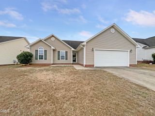 1451 Avoncroft Drive, Fayetteville, NC 28306