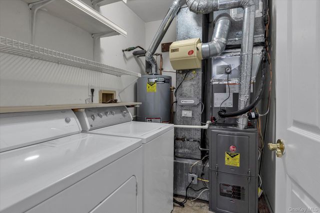 289 Glen Drive, Ridge, NY 11961