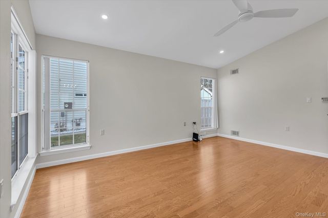 289 Glen Drive, Ridge, NY 11961