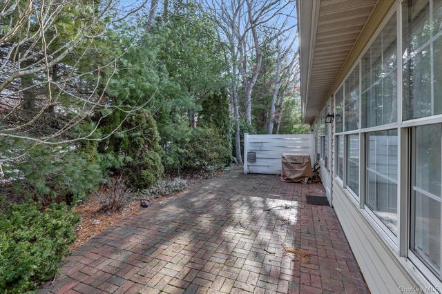 289 Glen Drive, Ridge, NY 11961