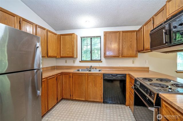 5208 63rd Avenue Ct W, University Place, WA 98467