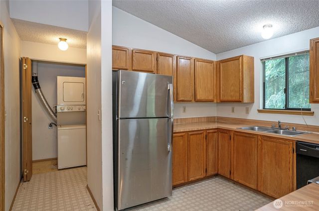 5208 63rd Avenue Ct W, University Place, WA 98467
