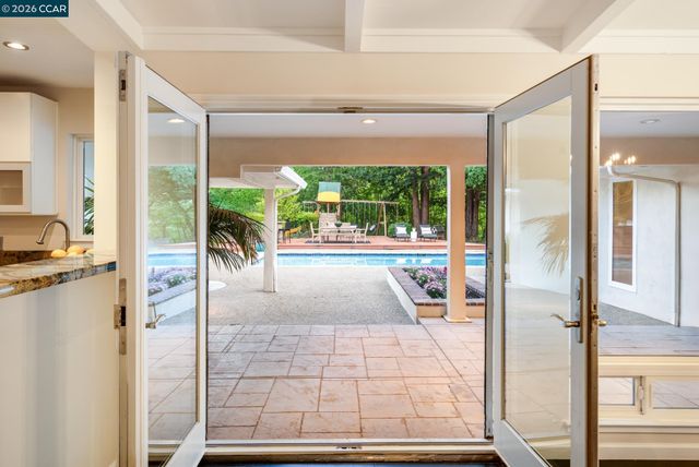 2002 Diablo Rd, Danville, CA 94506