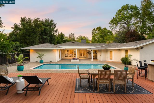 2002 Diablo Rd, Danville, CA 94506