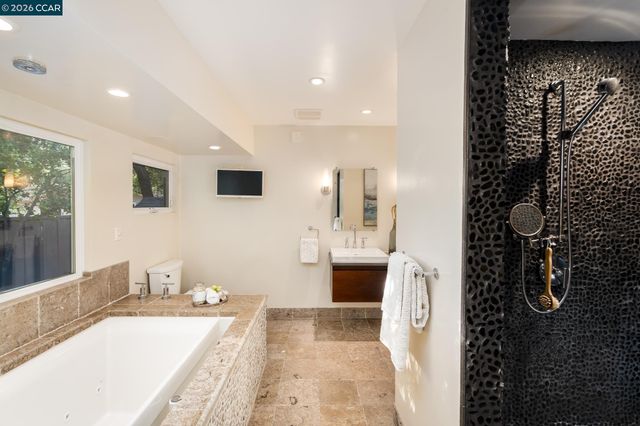 2002 Diablo Rd, Danville, CA 94506