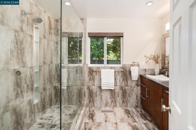 2002 Diablo Rd, Danville, CA 94506