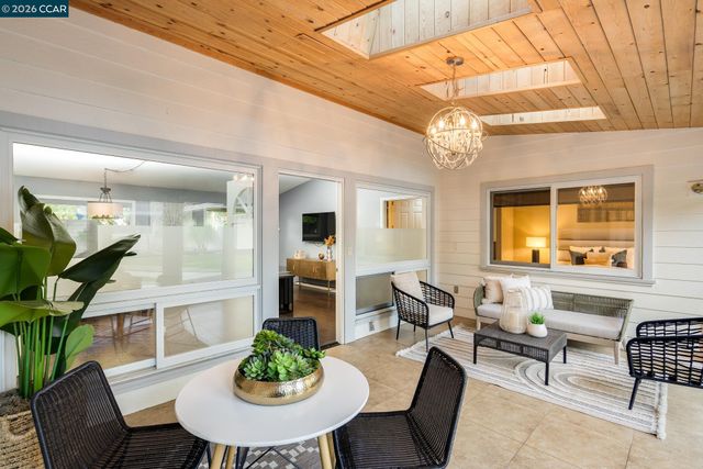 2002 Diablo Rd, Danville, CA 94506