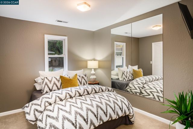 2002 Diablo Rd, Danville, CA 94506