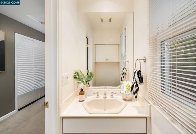 2002 Diablo Rd, Danville, CA 94506