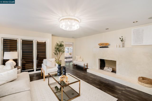 2002 Diablo Rd, Danville, CA 94506