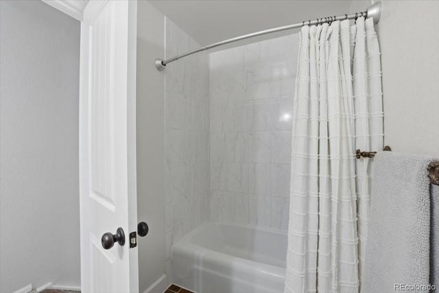 2918 Flintridge Square, Colorado Springs, CO 80918