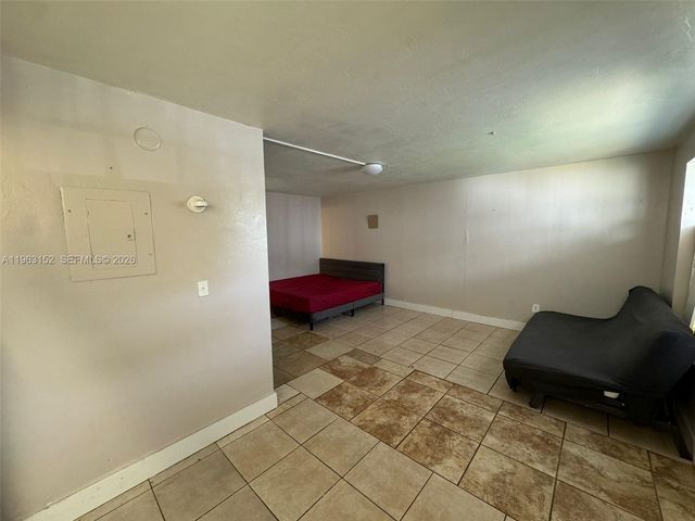 7841 Dunham Boulevard 1, Miami, FL 33138