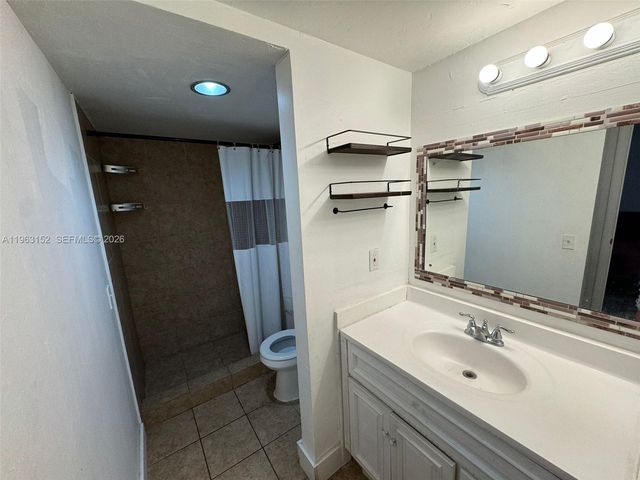 7841 Dunham Boulevard 1, Miami, FL 33138