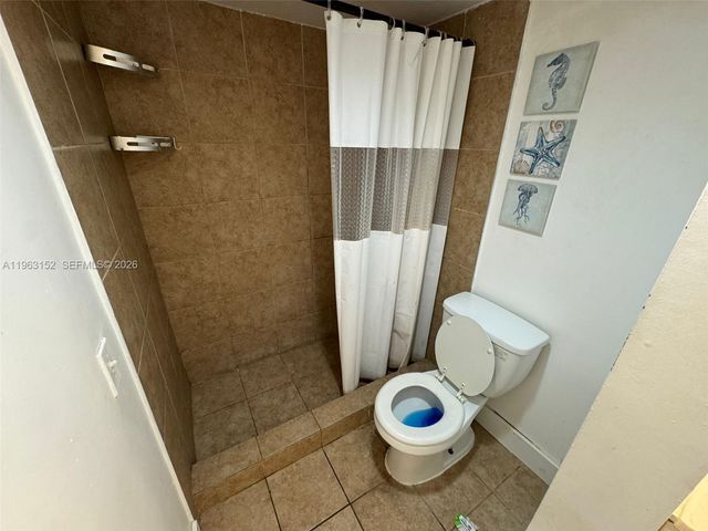 7841 Dunham Boulevard 1, Miami, FL 33138