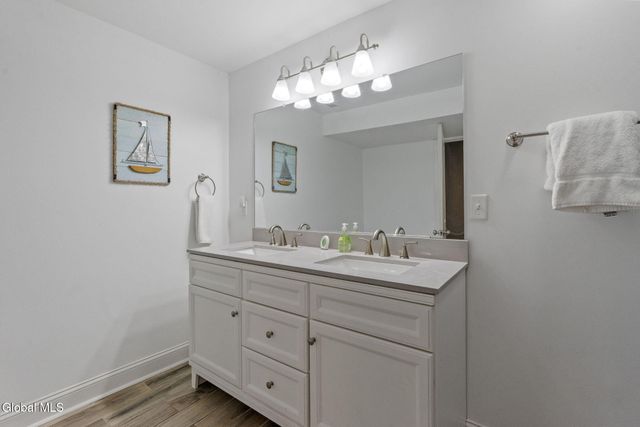 1226 Nys Rt 9P, Saratoga Springs, NY 12866