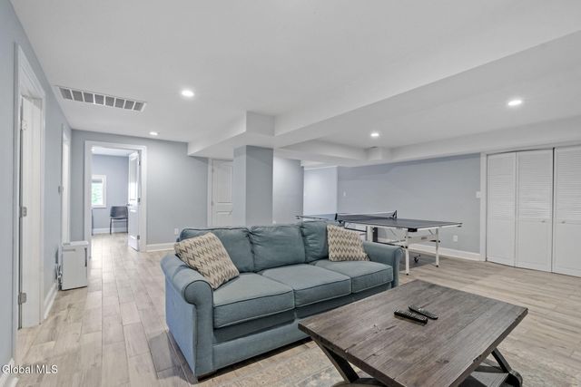 1226 Nys Rt 9P, Saratoga Springs, NY 12866