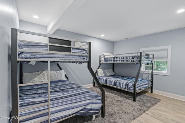 1226 Nys Rt 9P, Saratoga Springs, NY 12866