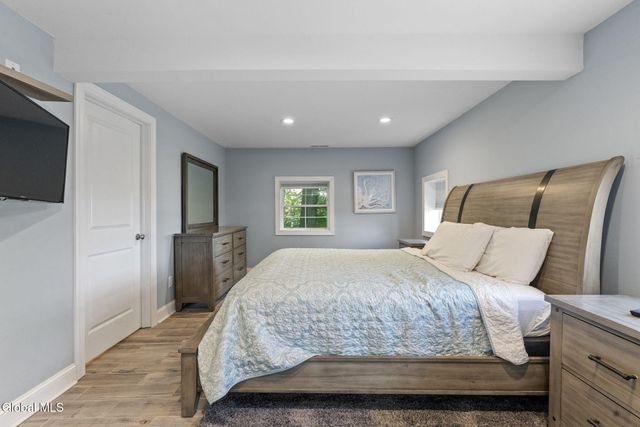 1226 Nys Rt 9P, Saratoga Springs, NY 12866